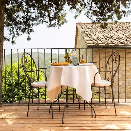 Borgo Vescine Hotel 5*