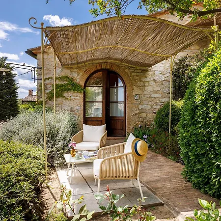 Otel Borgo Vescine Radda in Chianti